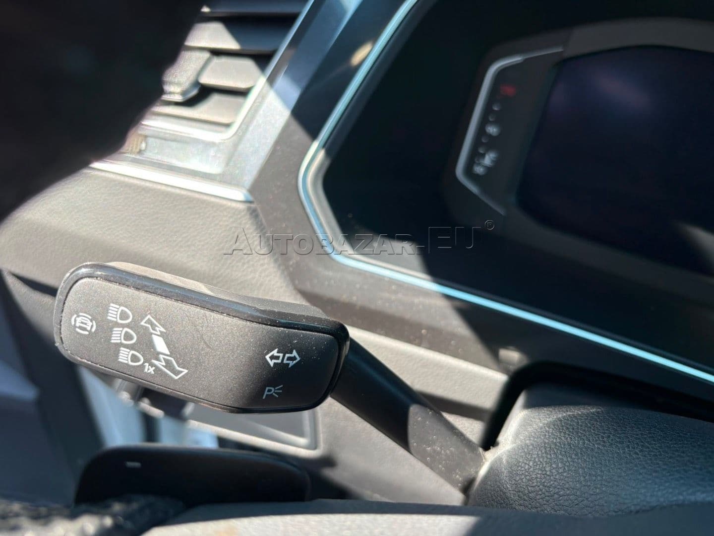 Volkswagen Tiguan 2.0 TDI EVO R-Line 4Motion DSG thumb 21