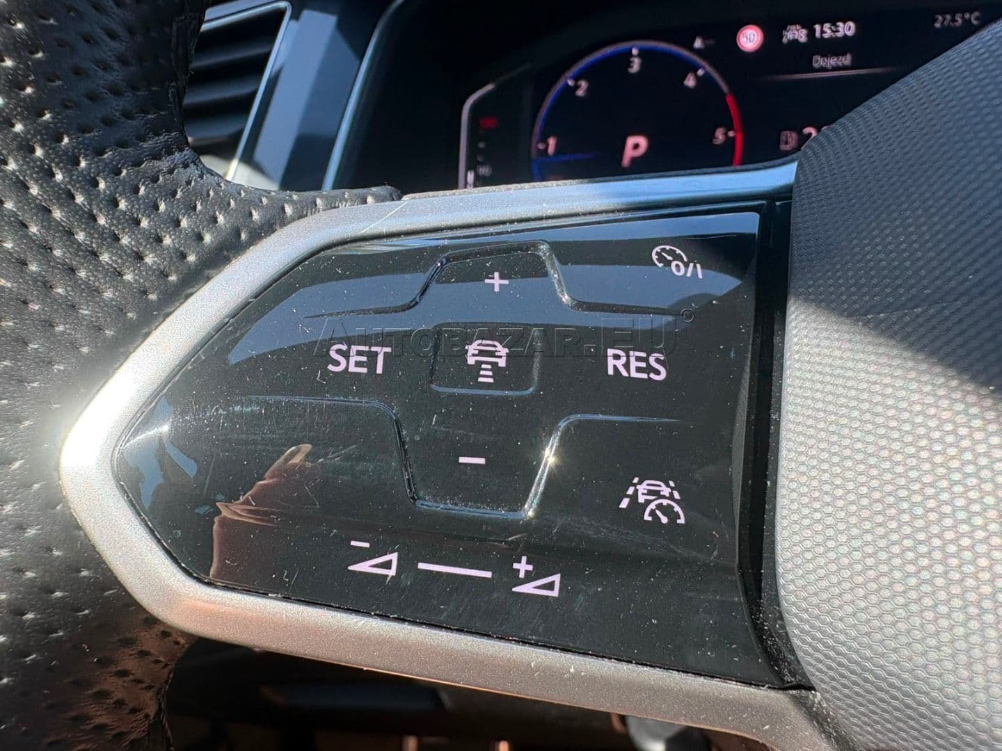 Volkswagen Tiguan 2.0 TDI EVO R-Line 4Motion DSG thumb 23