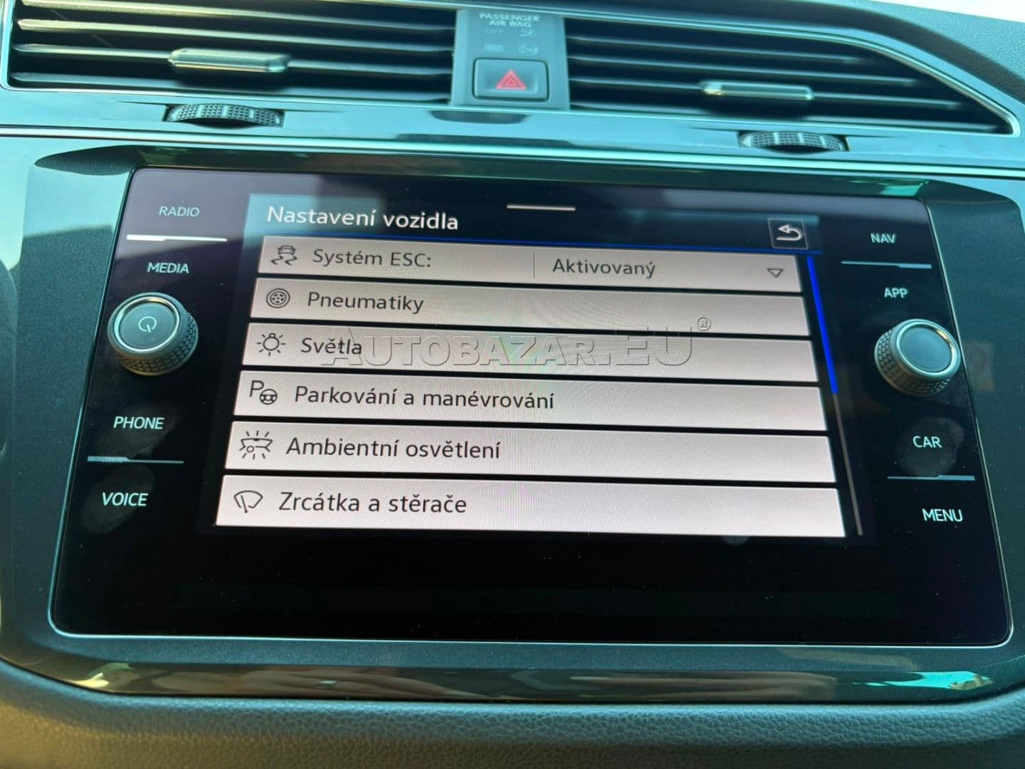 Volkswagen Tiguan 2.0 TDI EVO R-Line 4Motion DSG thumb 29