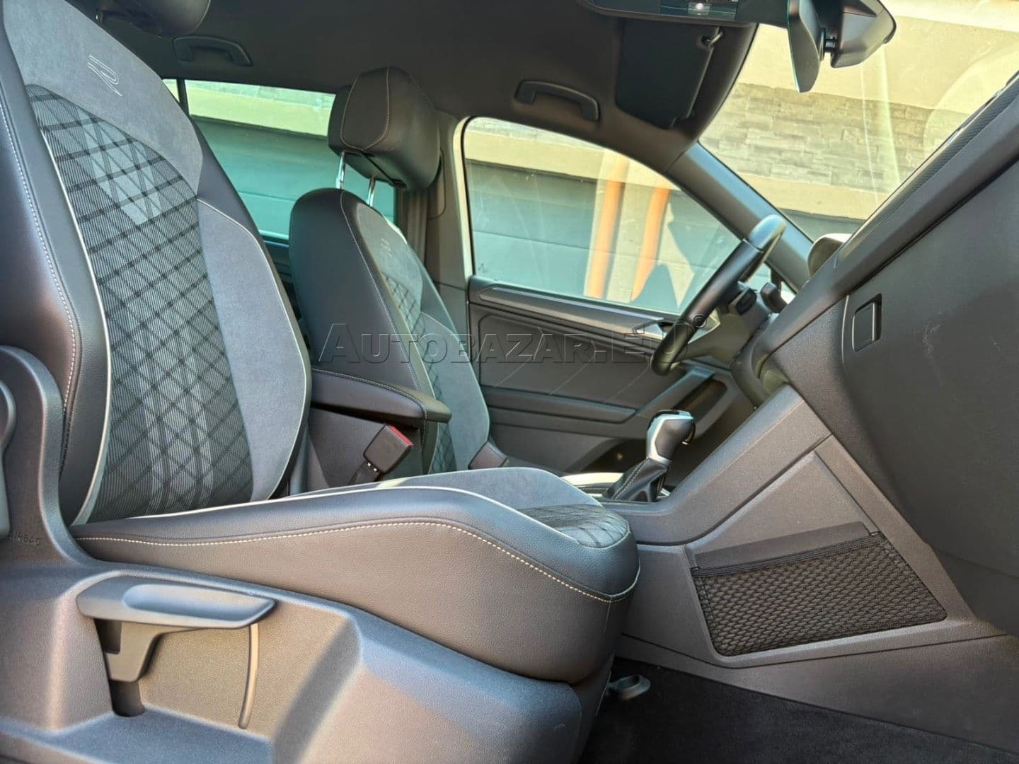 Volkswagen Tiguan 2.0 TDI EVO R-Line 4Motion DSG thumb 38