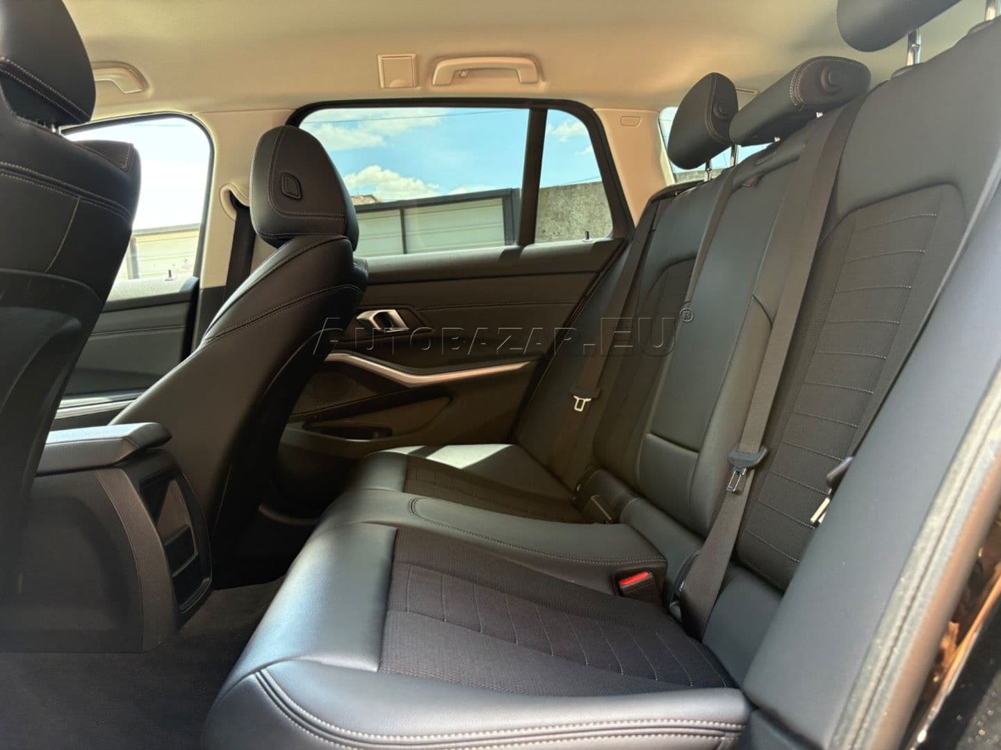 BMW Rad 3 318d mHEV A/T thumb 29