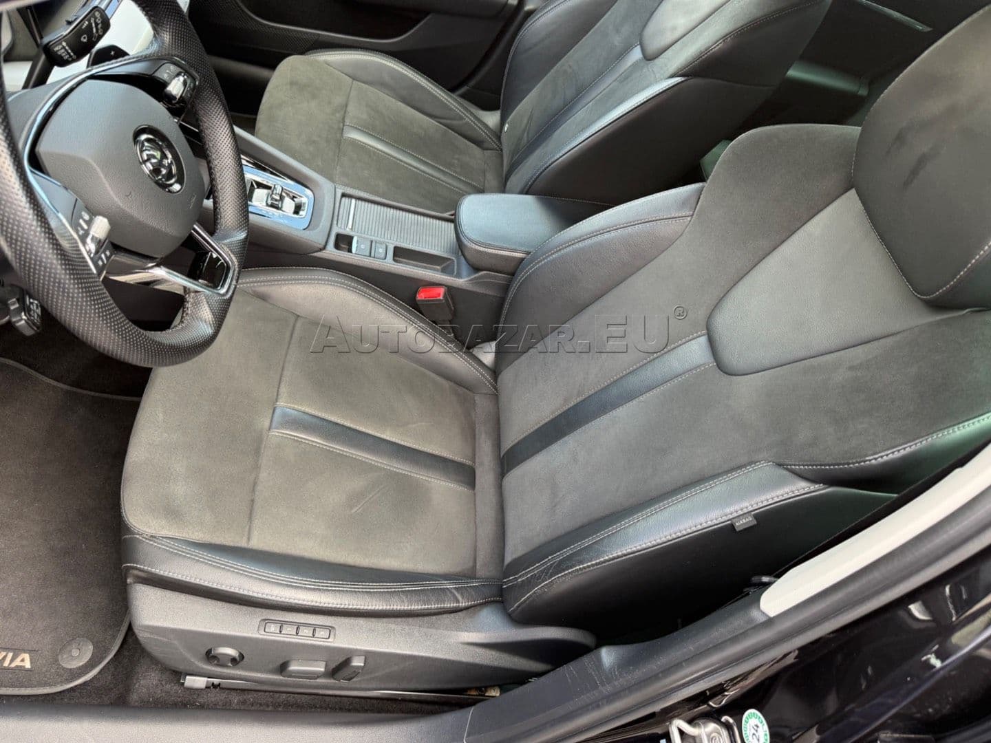 Škoda Octavia Combi thumb 17