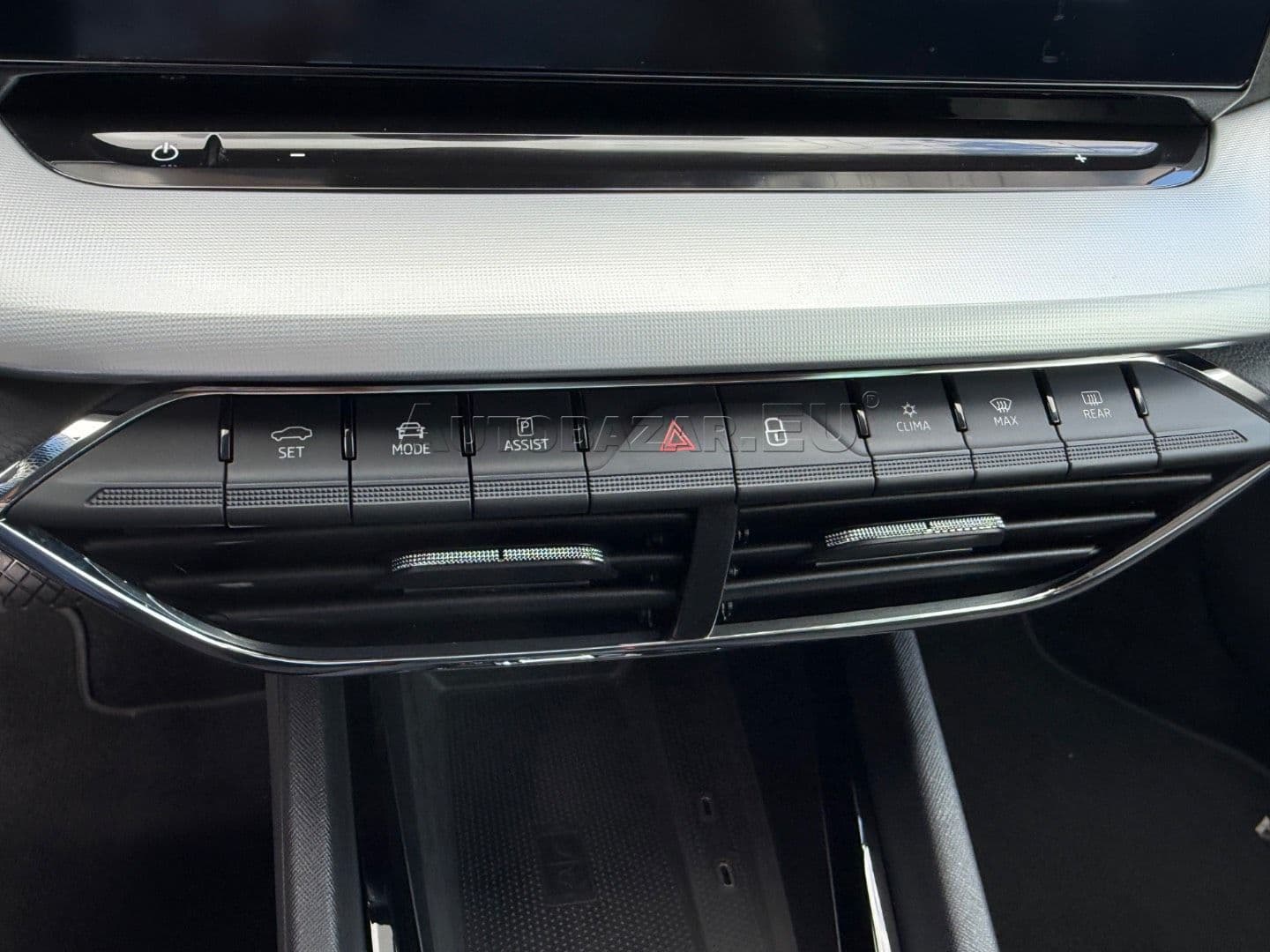 Škoda Octavia Combi thumb 23