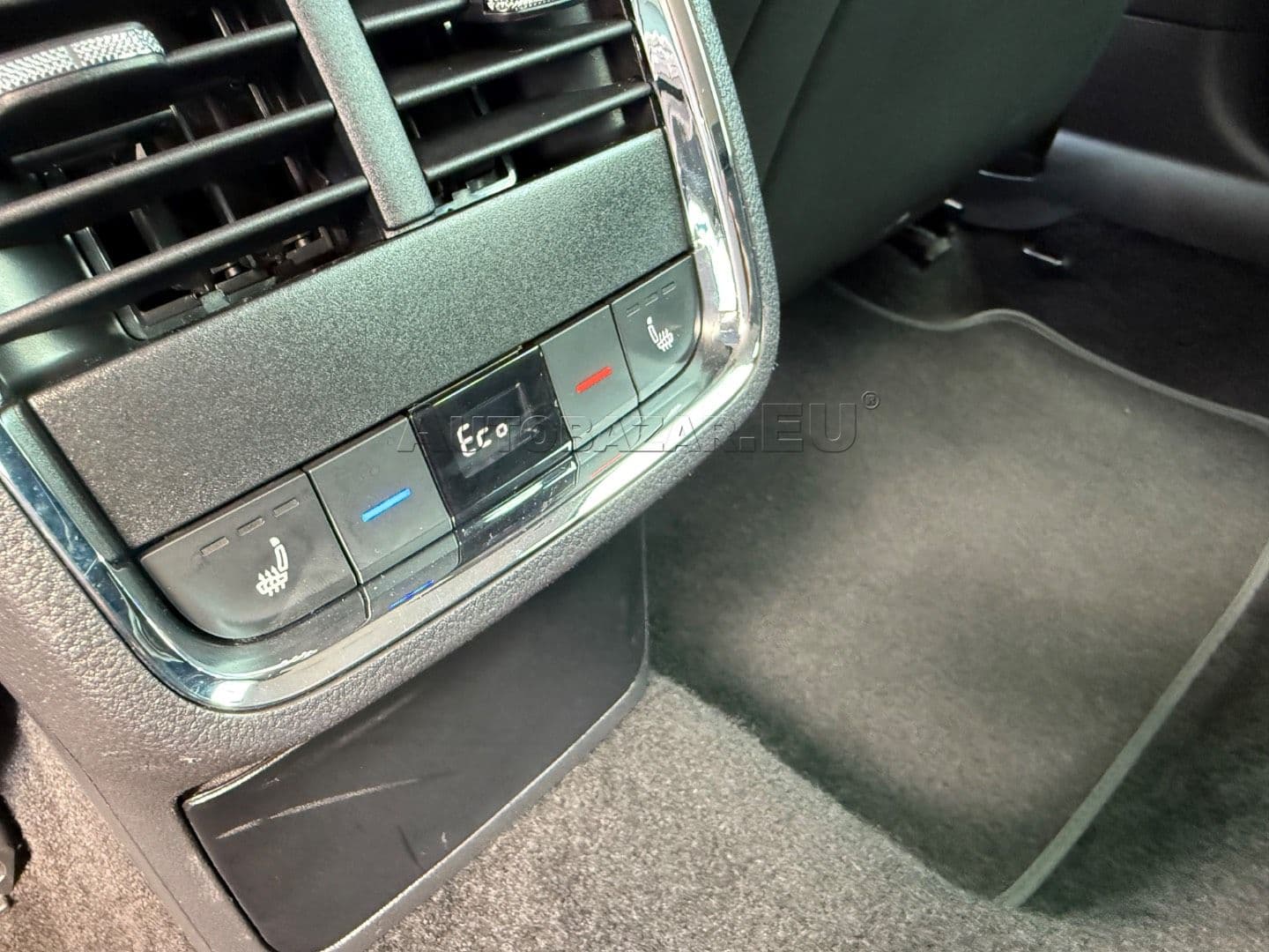 Škoda Octavia Combi thumb 33
