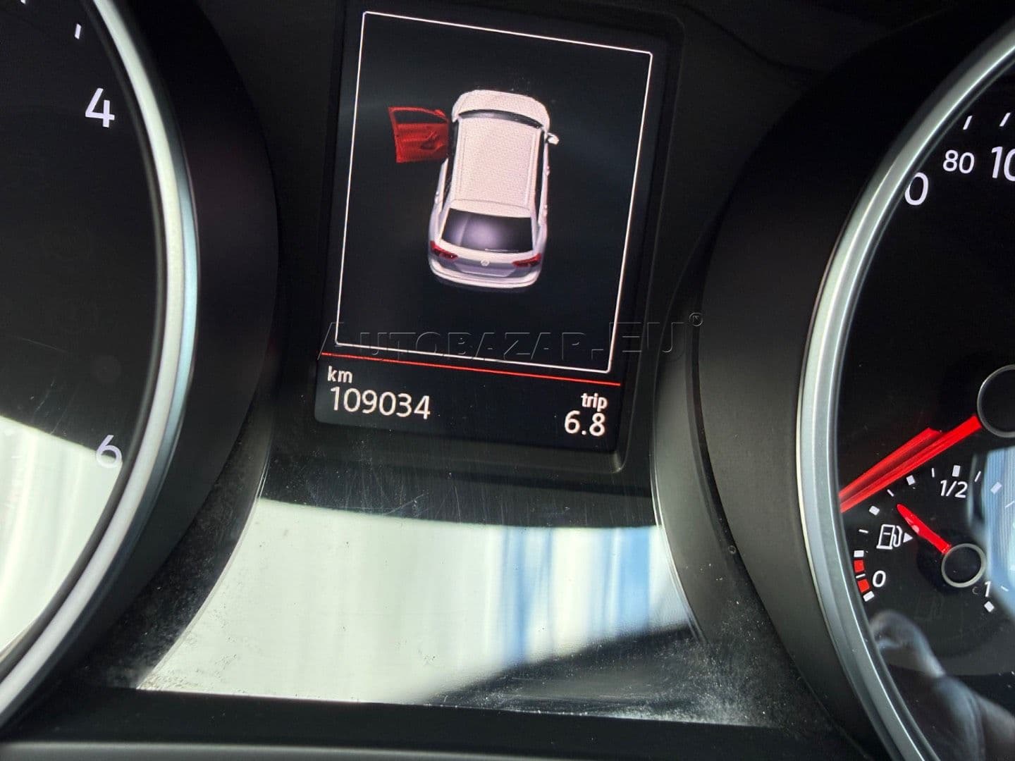 Volkswagen Tiguan thumb 26