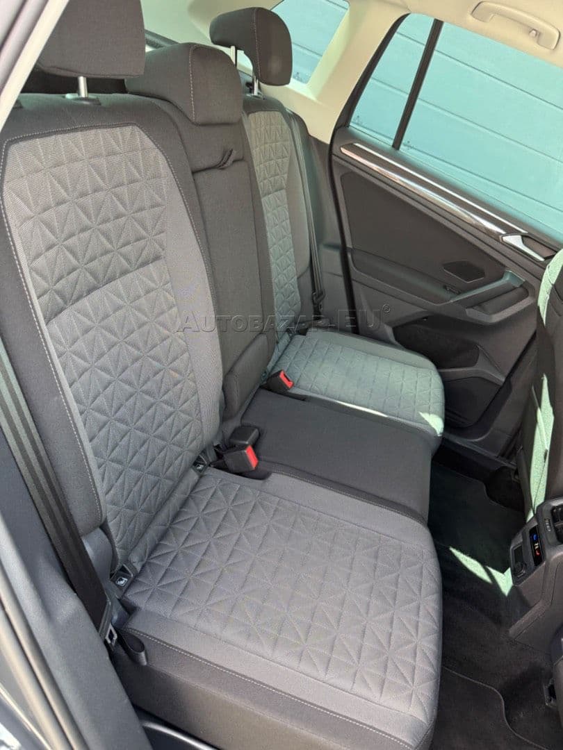 Volkswagen Tiguan thumb 37