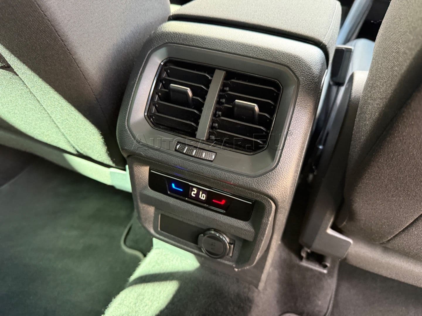 Volkswagen Tiguan thumb 41