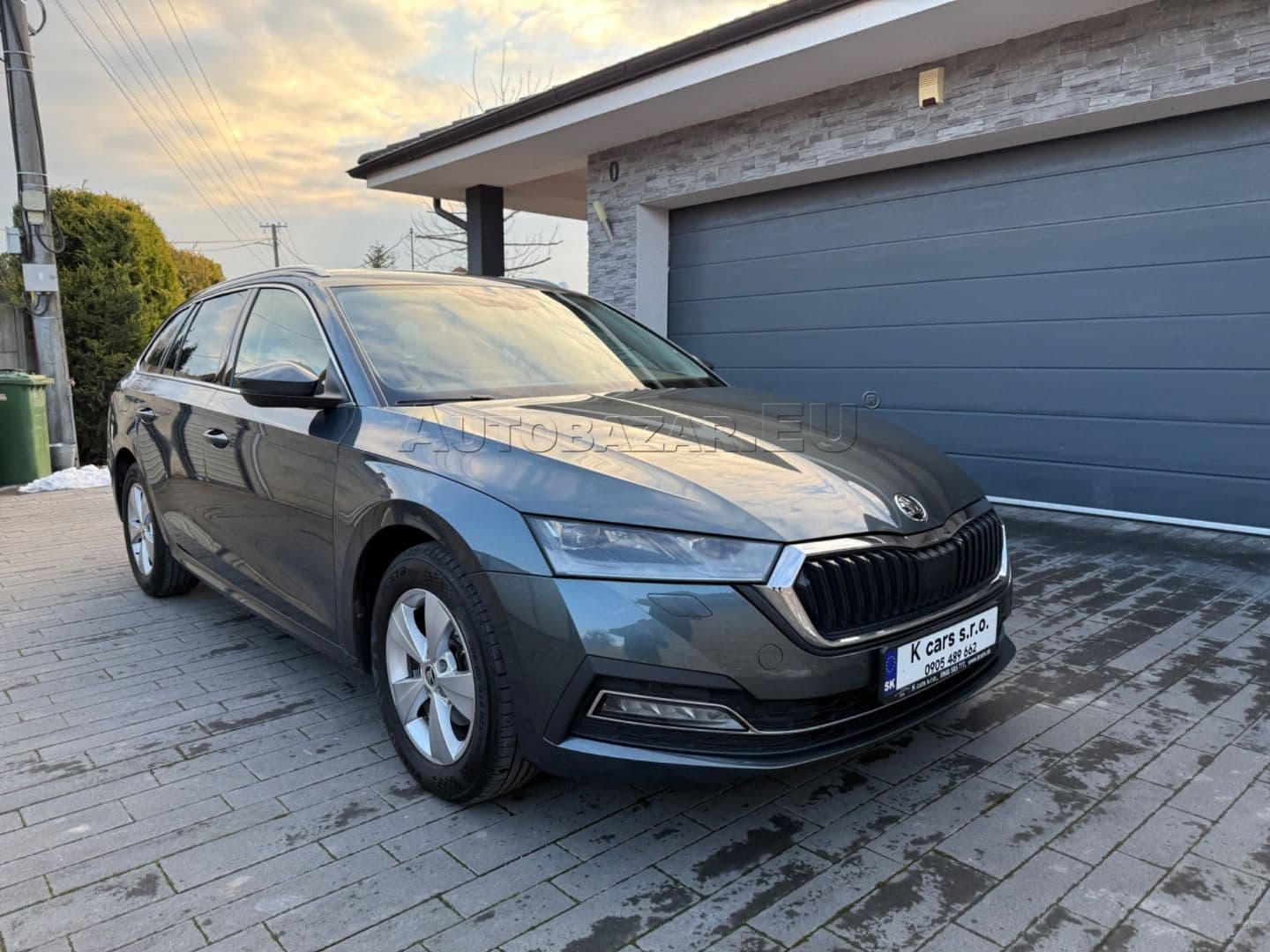 Škoda Octavia Combi 2.0 TDI Ambition DSG - 1